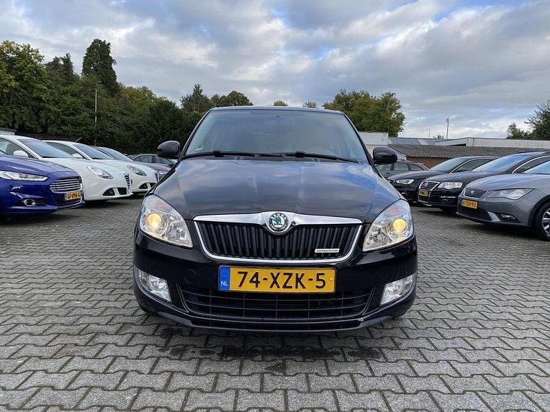 Gebraucht Skoda Fabia Business Line 75 PS (55 kW) 2012 Schwarz Kleinwagen