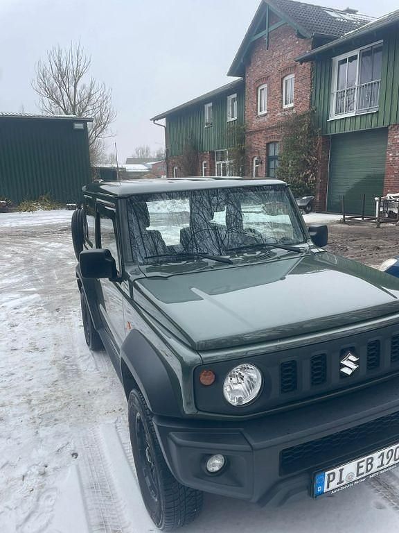 Gebraucht Suzuki Jimny 102 PS (75 kW) 2021 Grün SUV