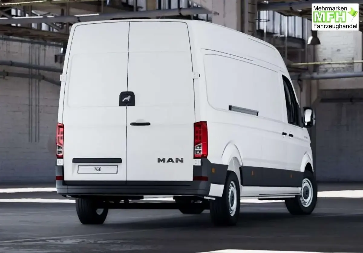 Neu MAN TGE 140 PS (102 kW) 2025 Candyweiß Van