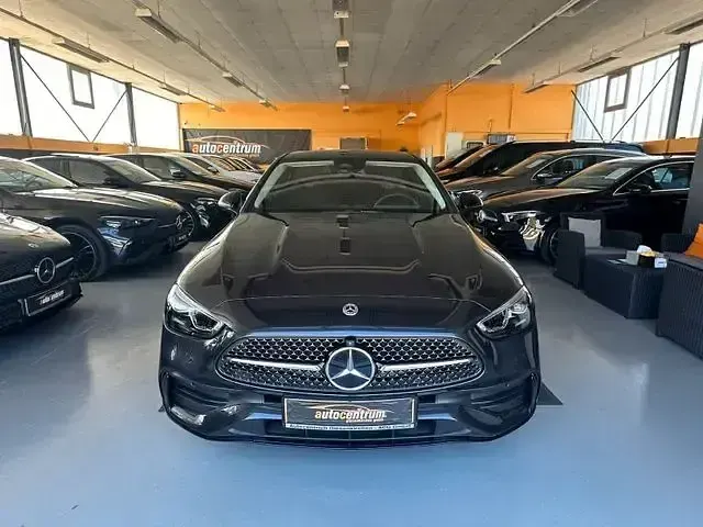 Gebraucht Mercedes C180 AMG 170 PS (125 kW) 2025 Graphitgrau Limousine
