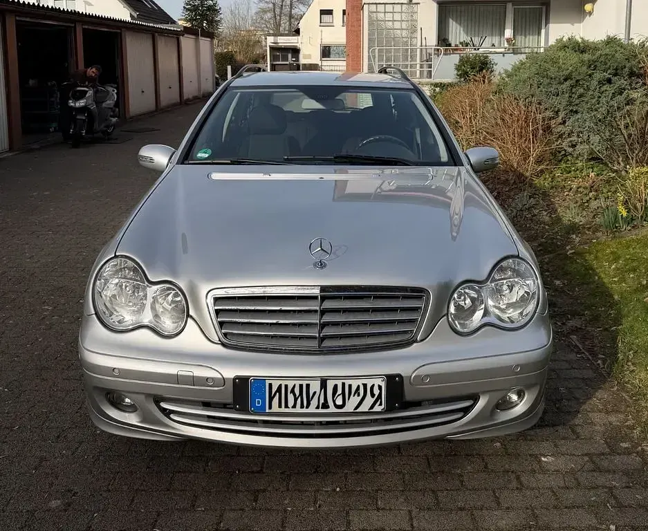 Second-hand Mercedes C220 Classic 150 CP (110 kW) 2007 Argintiu Break