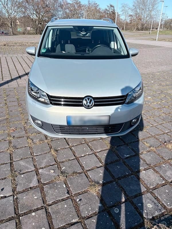 Gebraucht VW Touran Highline 140 PS (102 kW) 2013 Beige Van / Kleinbus