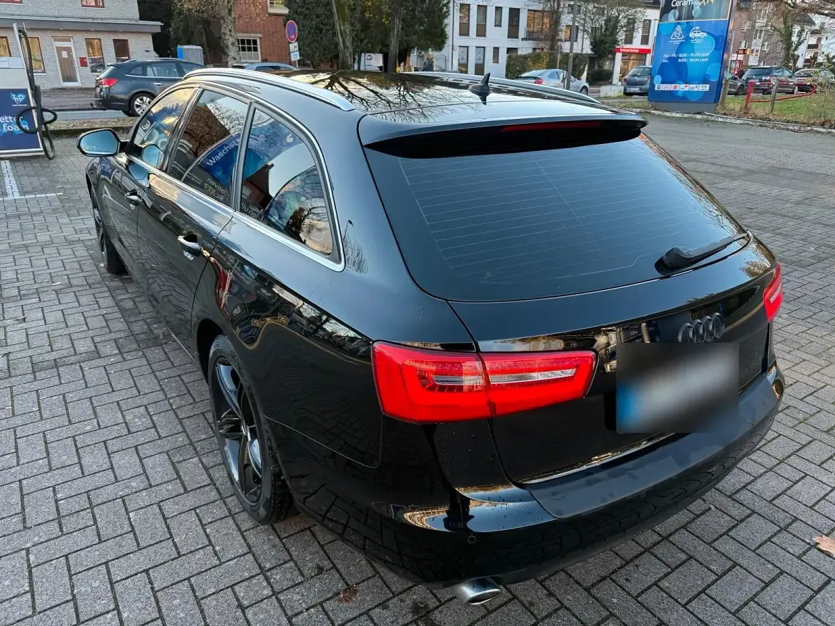 Gebraucht Audi A6 204 PS (150 kW) 2013 Schwarz Kombi