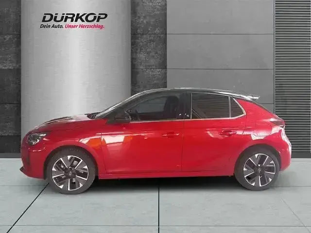 Gebraucht Opel Corsa-e GS Line 100 kW (136 PS) 2023 Kardio rot Kleinwagen