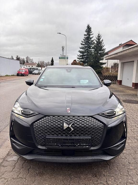 Schwarz Gebraucht 2019 DS Automobiles DS3 Crossback SUV | 13.900 € (Fairer Preis) - Bild 1/4