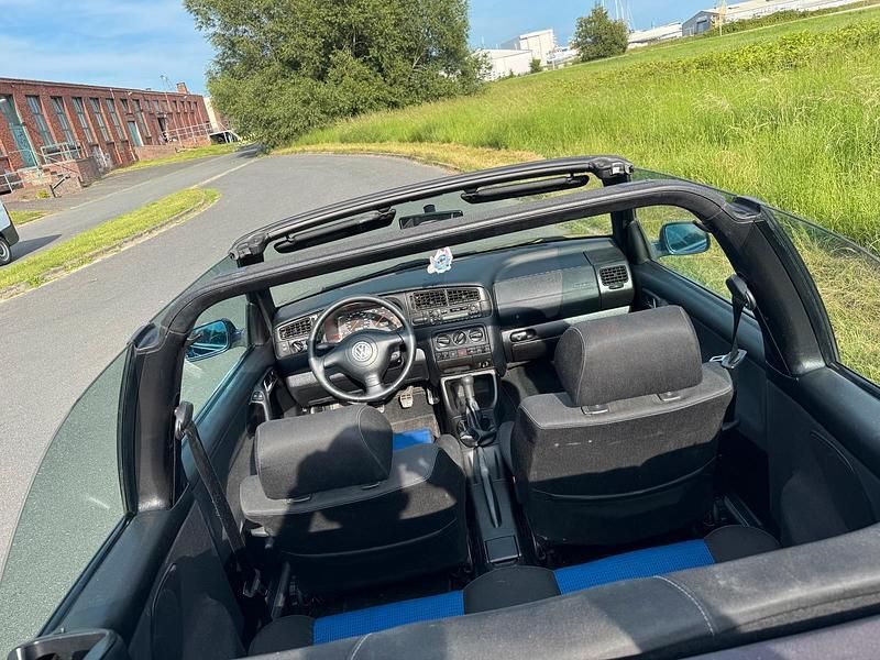 Usata VW Golf 2021 Blu Cabrio