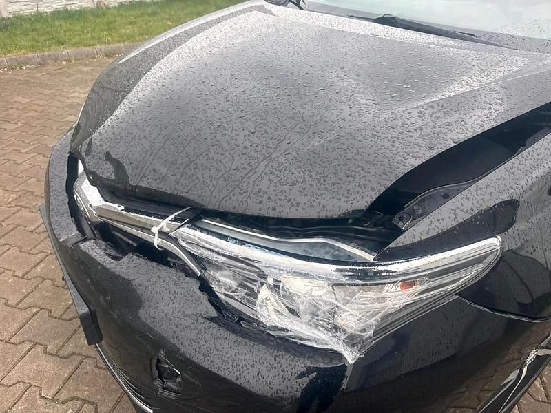 Gebraucht Toyota Auris 115 PS (84 kW) 2017 Schwarz Kombi