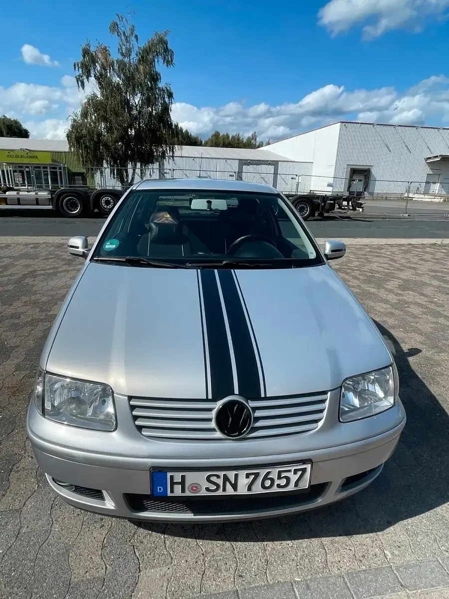 Usata VW Polo 90 CV (66 kW) 2000 Argento Utilitaria