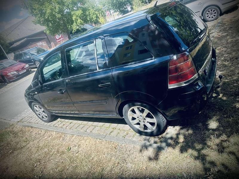 Gebraucht 2006 Opel Zafira Van / Kleinbus | 1.450 € (Superpreis) - Bild 1/4