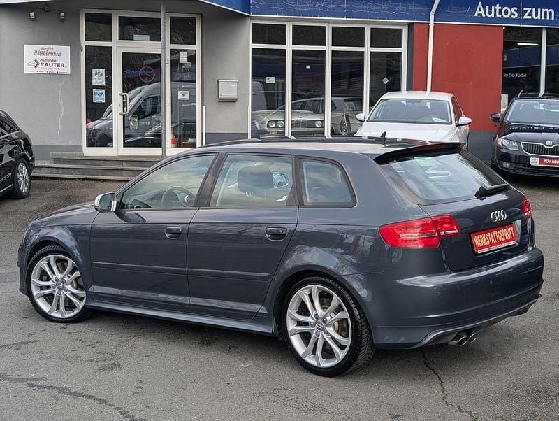 Gebraucht Audi S3 Comfort 265 PS (194 kW) 2010 Grau Kleinwagen