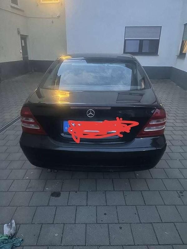 Gebraucht Mercedes 180 143 PS (105 kW) 2003 Limousine