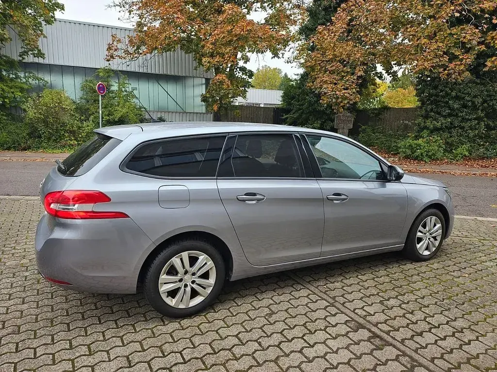 Gebraucht Peugeot 308 SW Active 131 PS (96 kW) 2019 Kombi