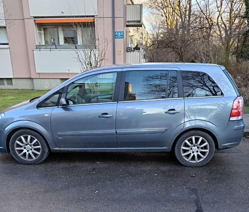 Gebraucht Opel Zafira 147 PS (108 kW) 2005 Van / Kleinbus