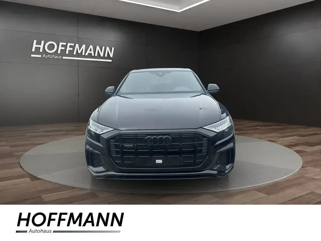 Gebraucht Audi Q8 S-Line 286 PS (210 kW) 2022 Mythosschwarz metallic SUV