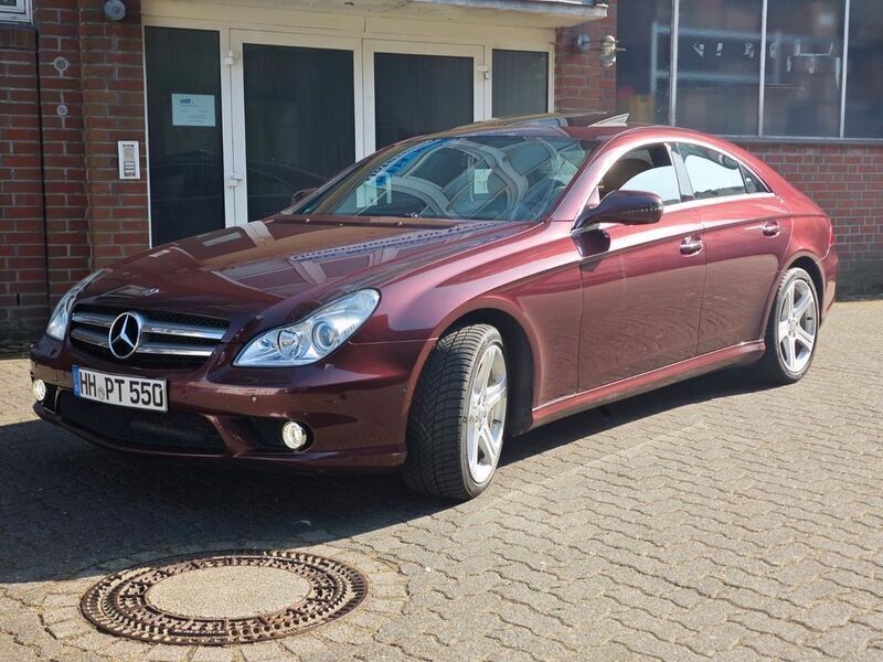 Rot Gebraucht 2007 Mercedes CLS500 AMG Coupé | 10.990 € (Fairer Preis) - Bild 1/4