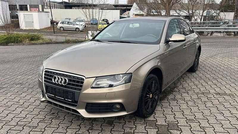 Beige Gebraucht 2009 Audi A4 Attraction Limousine | 4.299 € (Superpreis) - Bild 1/4