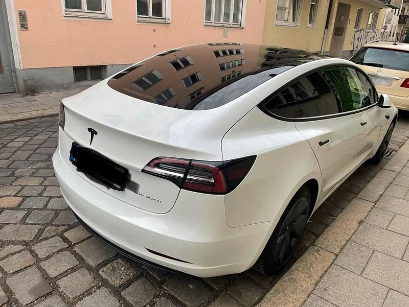 Gebraucht Tesla Model 3 Long Range AWD 366 kW (498 PS) 2022 Weiß Limousine