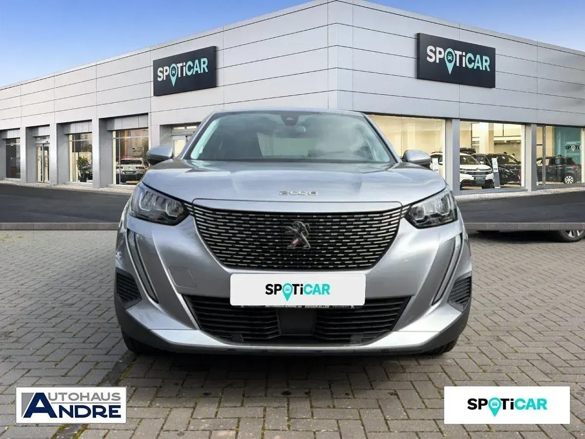 Gebraucht Peugeot e-2008 Active 100 kW (136 PS) 2021 Grau SUV