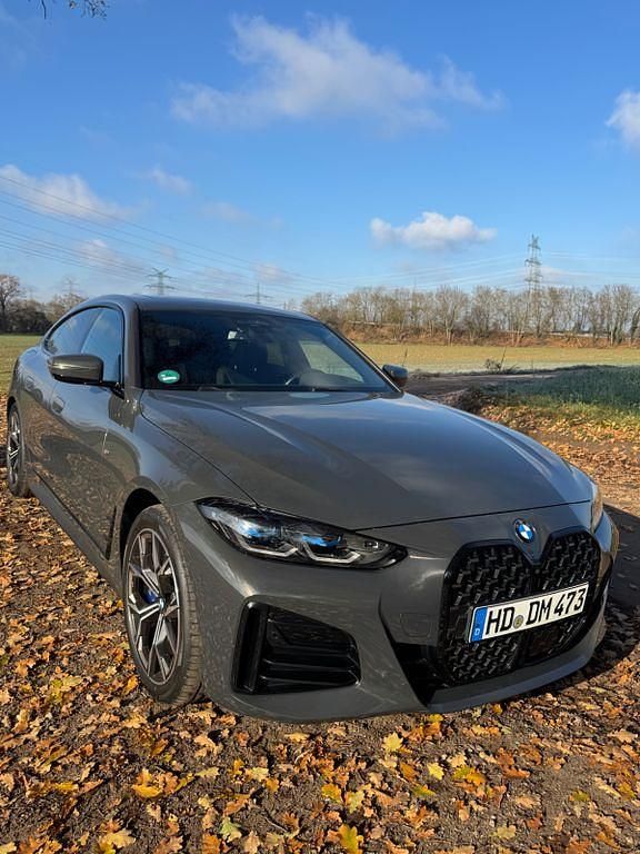 Grau Gebraucht 2021 BMW 430 Gran Coupé M Sport Coupé | 39.299 € (Fairer Preis) - Bild 1/4