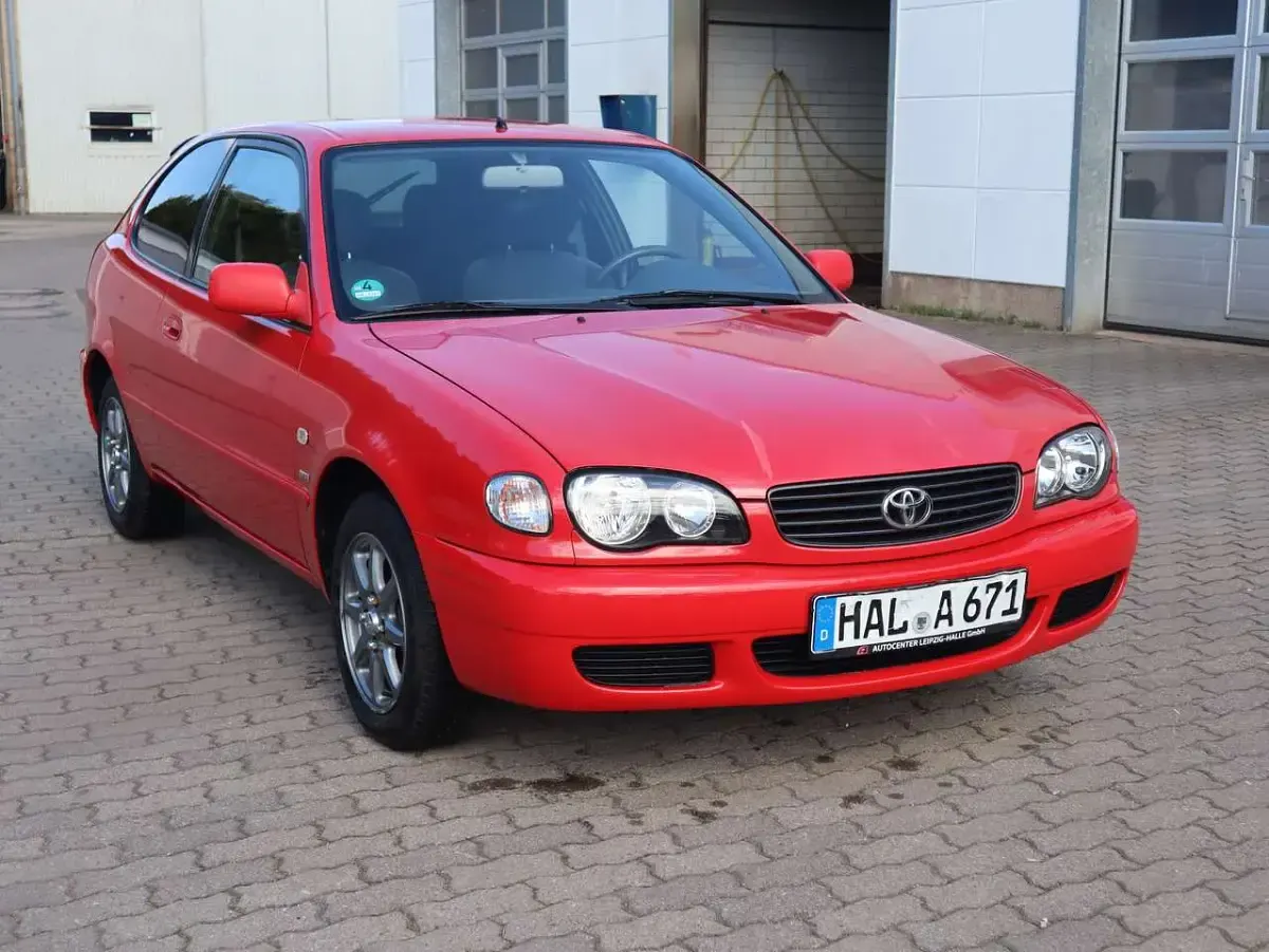 Brugt Toyota Corolla 97 HK (71 kW) 2001 Rød Sedan