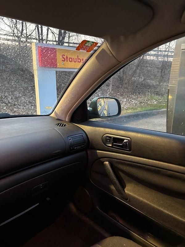 Gebraucht VW Passat 90 PS (66 kW) 2001 Grün Limousine