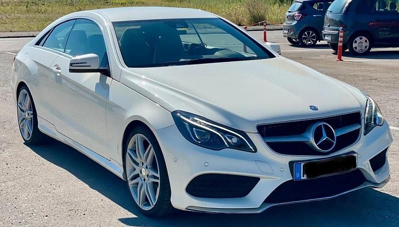 Weiß Gebraucht 2015 Mercedes E400 AMG Coupé | 18.900 € (Guter Preis) - Bild 1/4