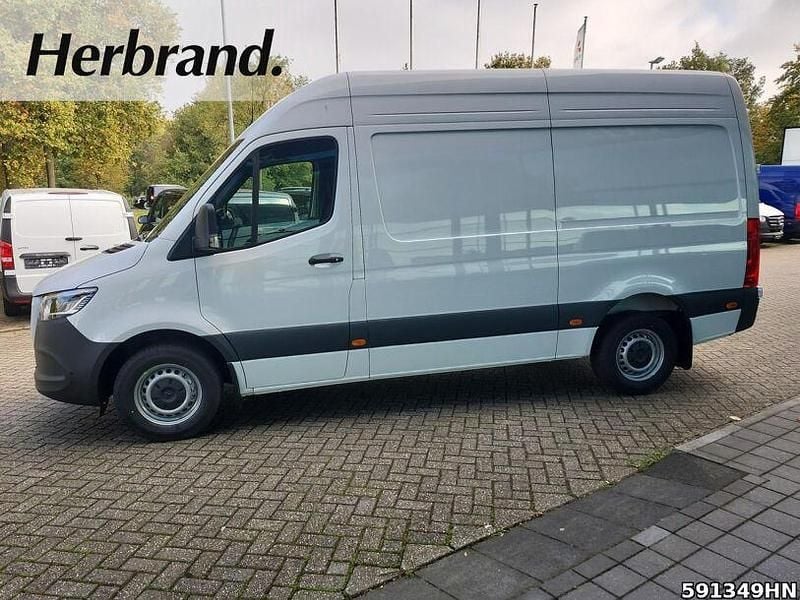Neu Mercedes Sprinter 190 PS (139 kW) 2025 Weiss Van