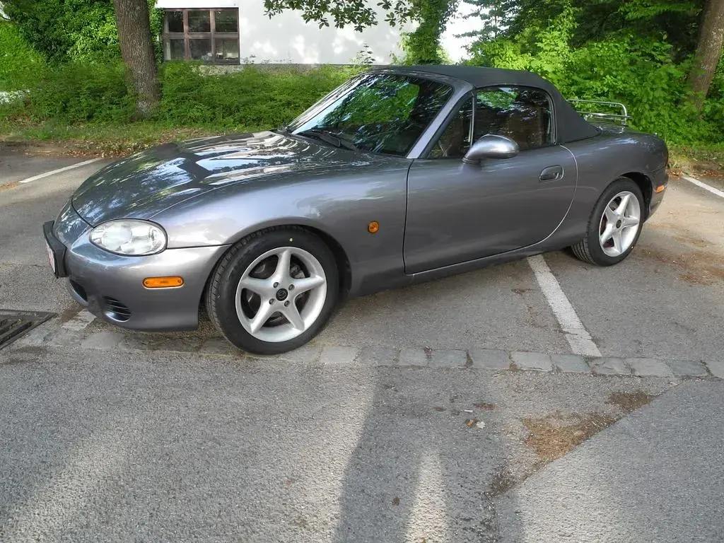 Gebraucht Mazda MX5 110 PS (80 kW) 2003 Grau Cabrio