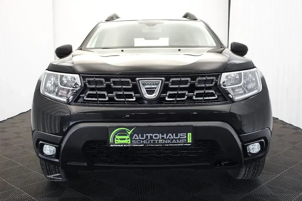 Gebraucht Dacia Duster Comfort 109 PS (80 kW) 2018 Schwarz SUV