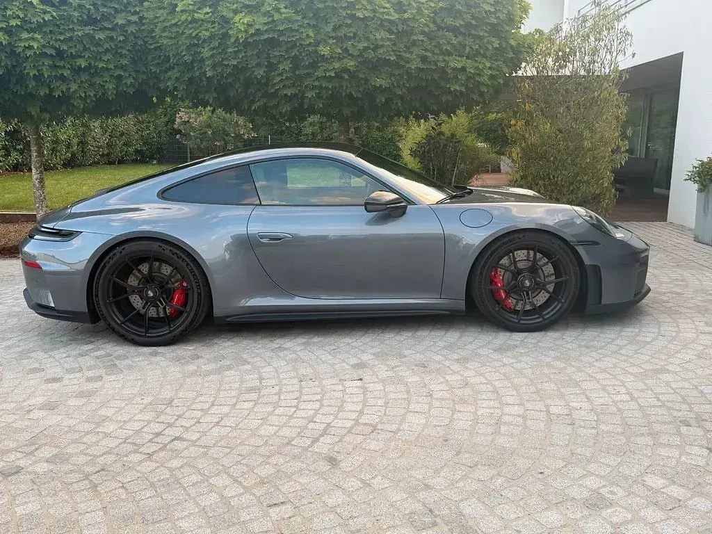 Gebraucht Porsche 992 510 PS (375 kW) 2025 Grau