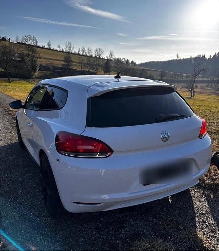 Gebraucht VW Scirocco 122 PS (89 kW) 2009 Weiß Coupé