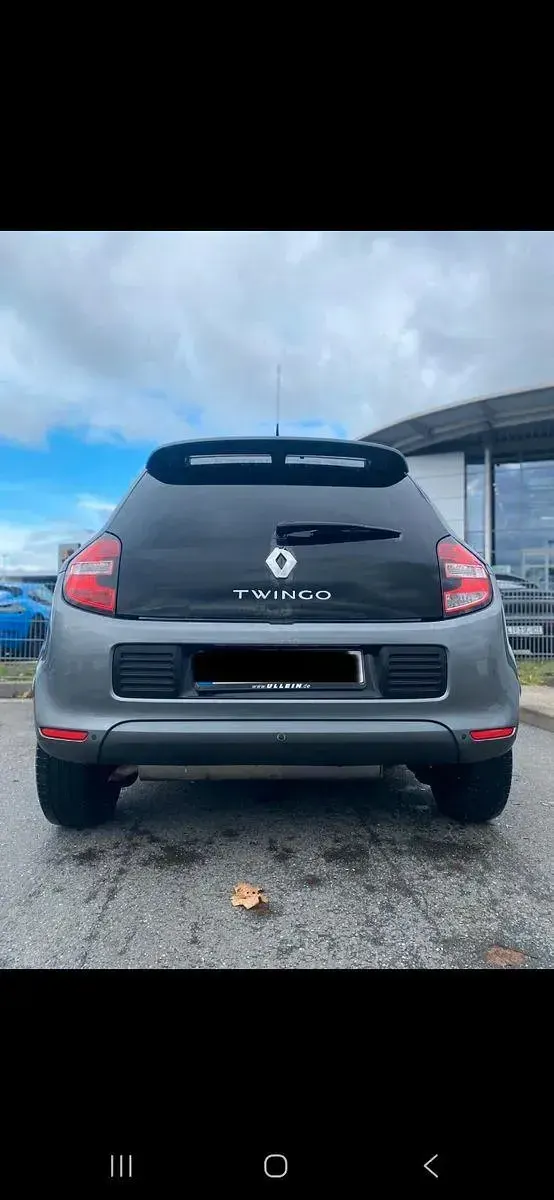 Gebraucht Renault Twingo LIMITED 90 PS (66 kW) 2018 Grau Kleinwagen