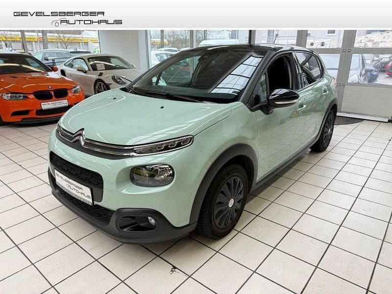 Grün Gebraucht 2019 Citroën C3 Shine Limousine | 9.680 € (Etwas zu teuer) - Bild 1/4