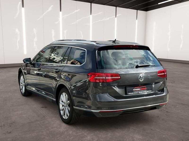Gebraucht VW Passat Highline 150 PS (110 kW) 2018 Grau Kombi