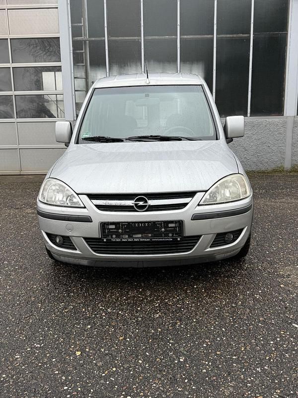 Gebraucht Opel Combo 87 PS (63 kW) 2004 Silber Van / Kleinbus