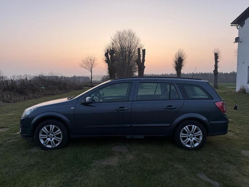 Gebraucht Opel Astra 140 PS (102 kW) 2006 Beige Kombi
