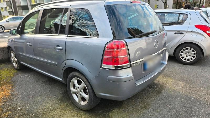 Gebraucht Opel Zafira 97 PS (71 kW) 2007 Grau Van / Kleinbus