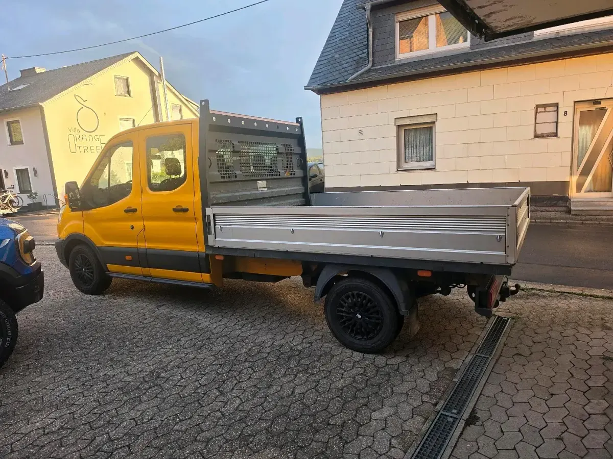 Gebraucht Ford Transit 131 PS (96 kW) 2018 Gelb Van / Kleinbus