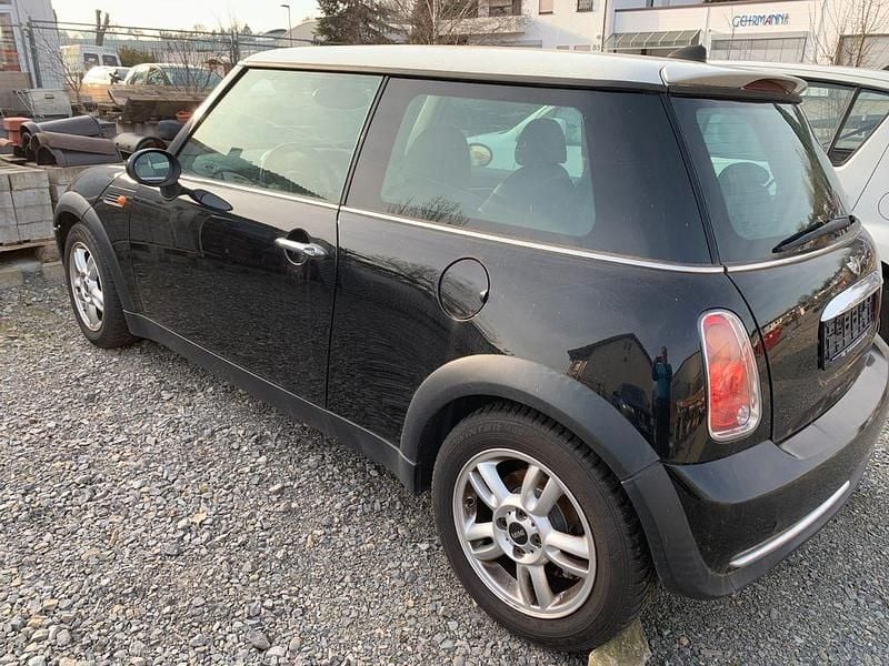 Usata Mini Cooper 116 CV (85 kW) 2005 Nero Utilitaria