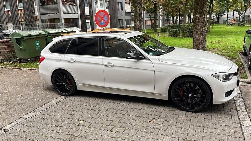 Gebraucht BMW 330 M Performance 286 PS (210 kW) 2013 Weiß Kombi