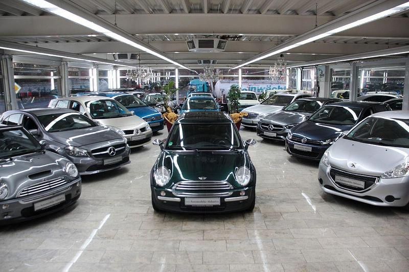 British racing green Gebraucht 2004 Mini One D Kleinwagen | 3.990 € (Fairer Preis) - Bild 1/4