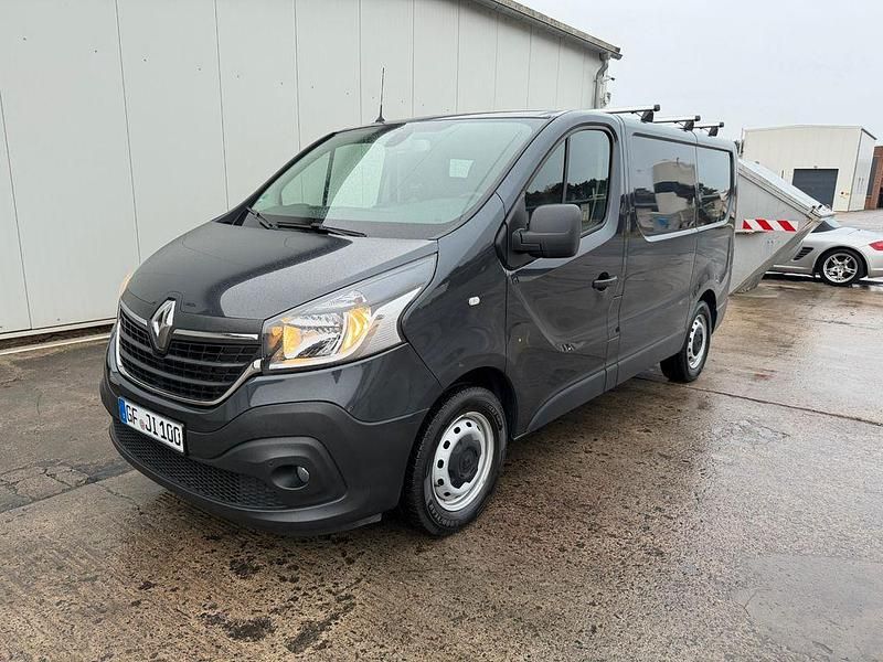 Grau Gebraucht 2021 Renault Trafic Van / Kleinbus | 22.500 € (Superpreis) - Bild 1/4