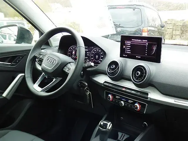 Gebraucht Audi Q2 150 PS (110 kW) 2022 Schwarz SUV