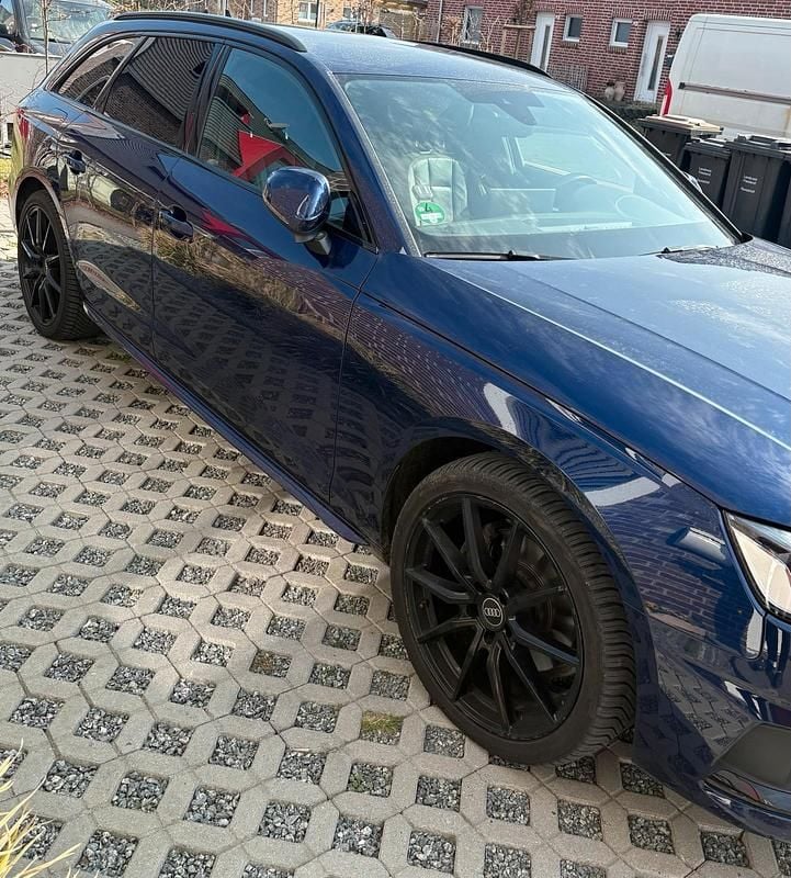 Gebraucht Audi A4 163 PS (119 kW) 2020 Blau Kombi