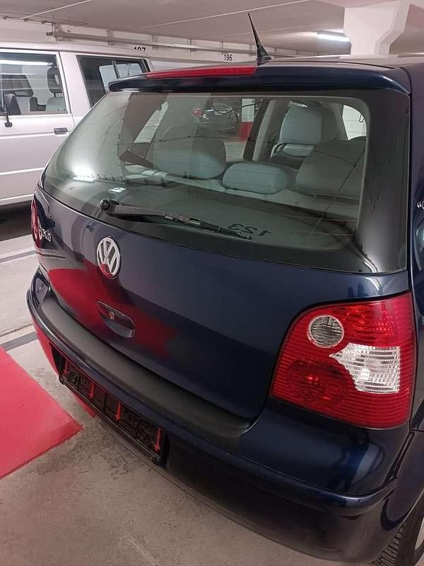Blau Gebraucht 2005 VW Polo Basis Limousine | 1.700 € (Guter Preis) - Bild 1/4