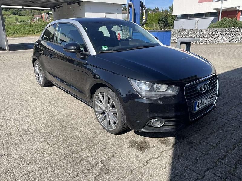 Schwarz Gebraucht 2011 Audi A1 S-Line Kleinwagen | 4.400 € (Guter Preis) - Bild 1/4