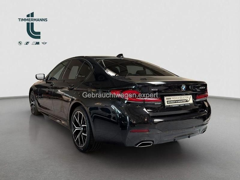 Gebraucht BMW 530 286 PS (210 kW) 2023 Saphirschwarz (metallic) Limousine