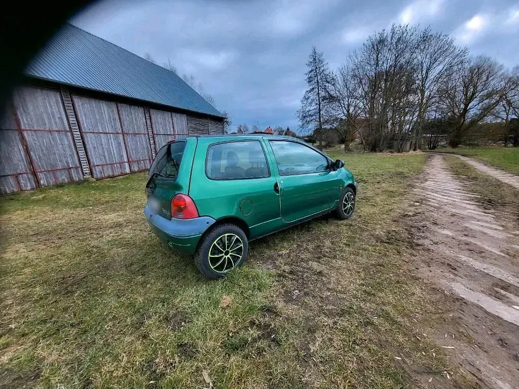 Używany Renault Twingo 75 KM (55 kW) 2001 Zielony Hatchback