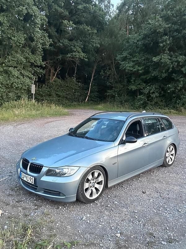 Gebraucht BMW 330 Shadowline 231 PS (169 kW) 2006 Silber Limousine