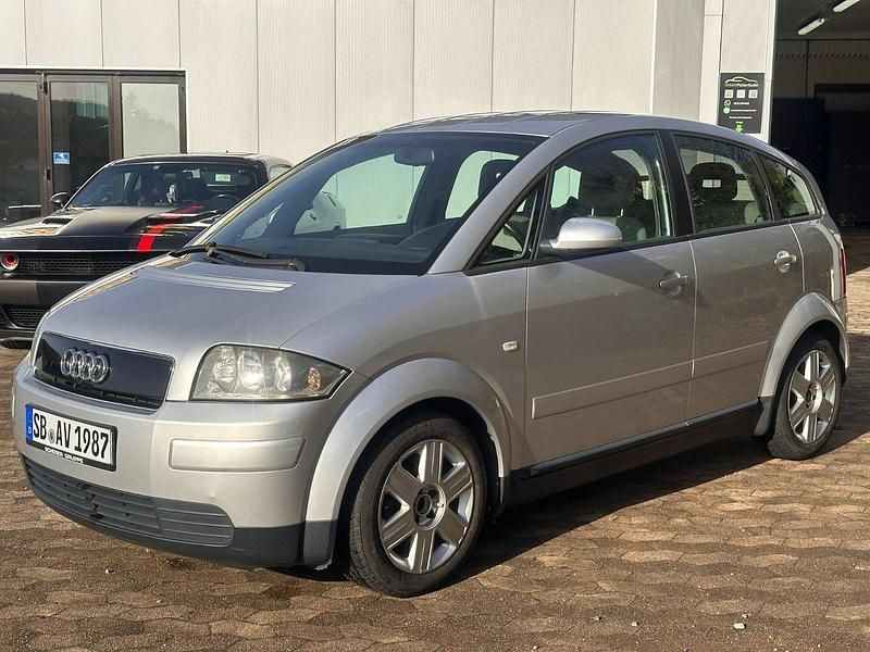 Silber Gebraucht 2001 Audi A2 Basis Kleinwagen | 2.850 € (Fairer Preis) - Bild 1/4
